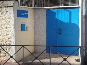 La grande porte Entrée principale de l'école